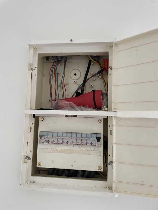 Electricien, Bras-Panon